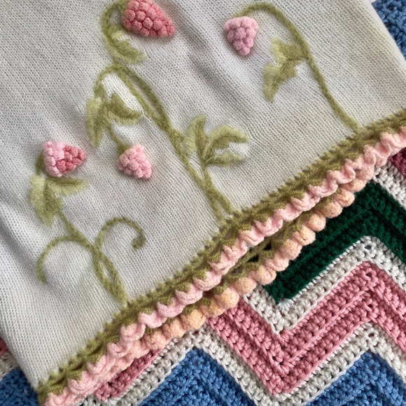 SOLD Cream Wool Knit Tank Sweater Pink Flower - Picture 12 of 13